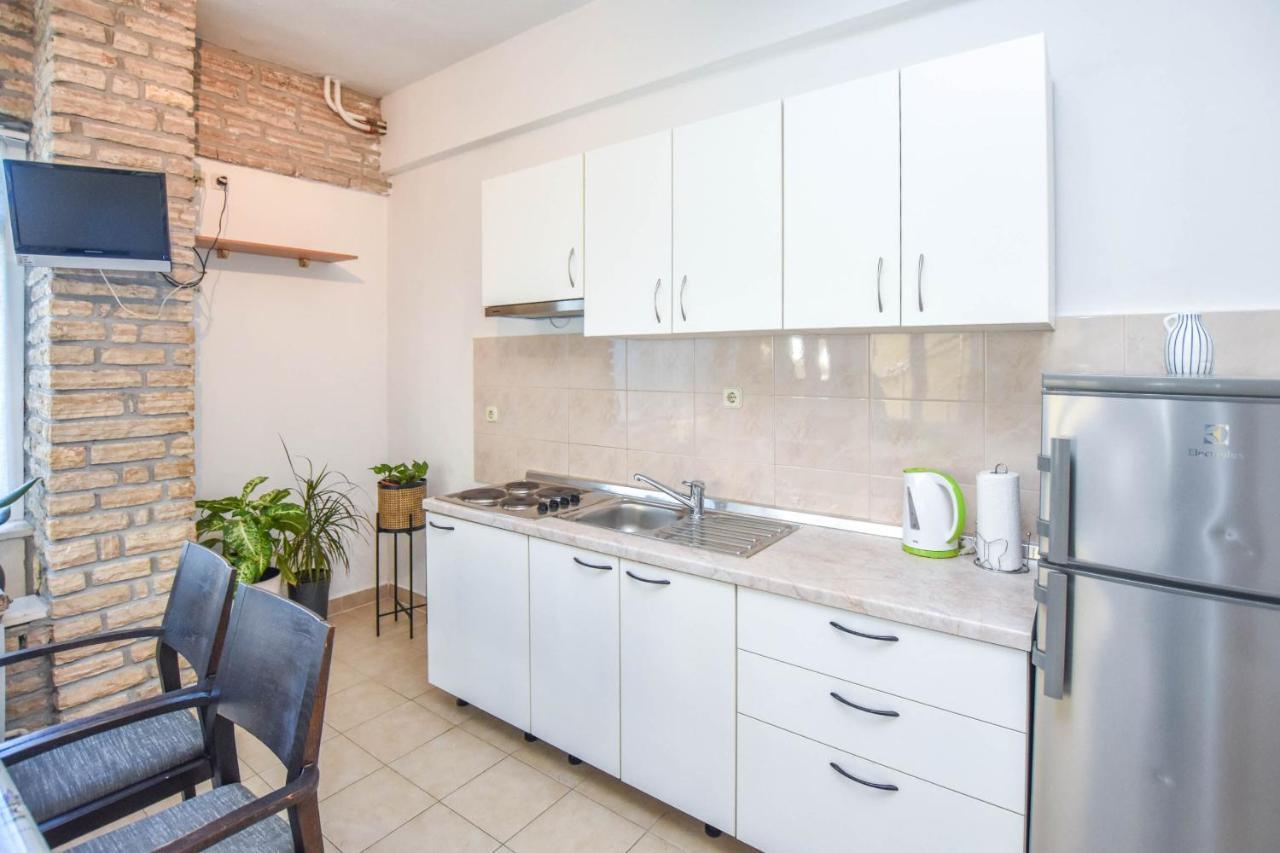 Apartments Flora Pakoštane Kültér fotó